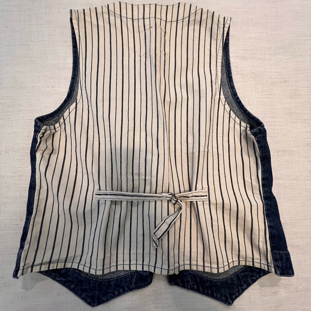 Vintage Levi's Made in USA Denim Vest Striped Lining Size Large - Picture 7 of 9